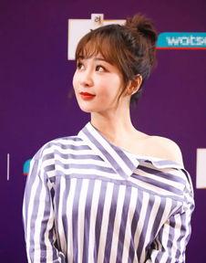 圈内人士爆料杨紫视频